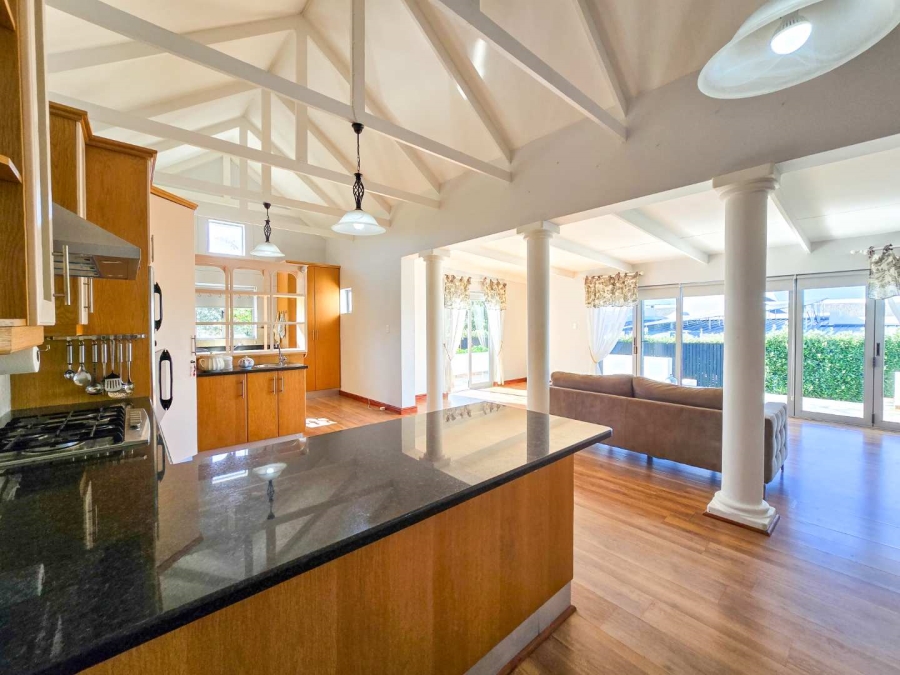 3 Bedroom Property for Sale in Stilbaai Wes Western Cape